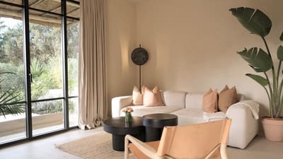 Suite de la Bronzette at Toile Blanche